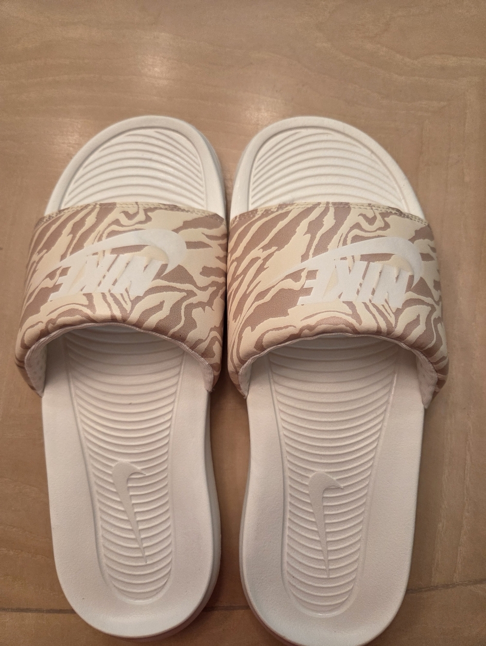 Nike Victori One Slides Women 11